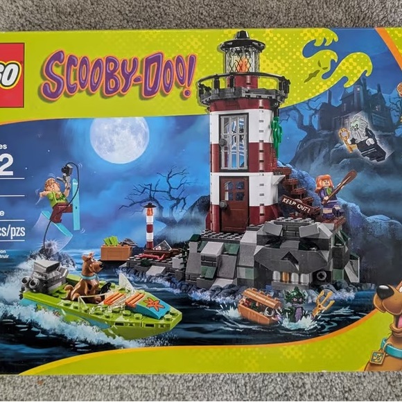 Lego Other - LEGO Scooby-Doo Lighthouse Adventure Set - Red, White, Green, Black